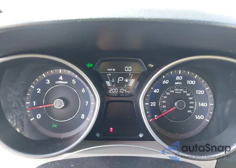 2014 Hyundai Elantra Se from USA, damaged, VIN 5NPDH4AE1EH518138